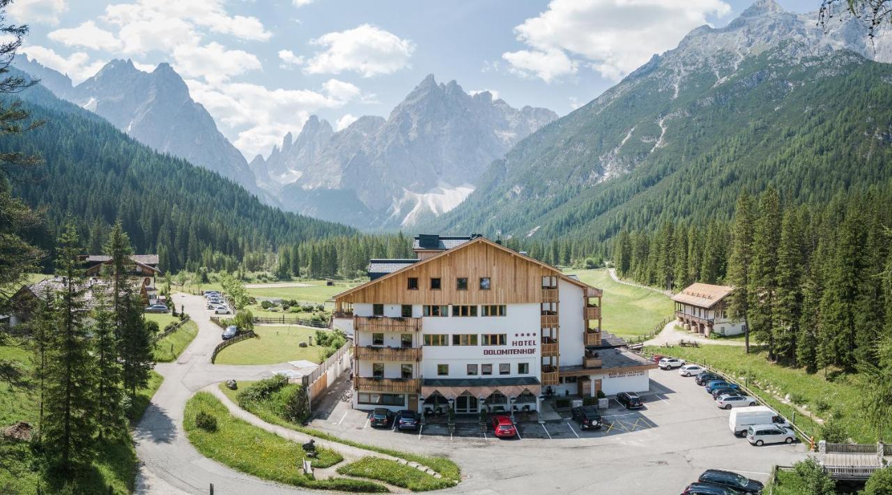 Hotel Dolomitenhof & Chalet Alte Post Сесто Экстерьер фото