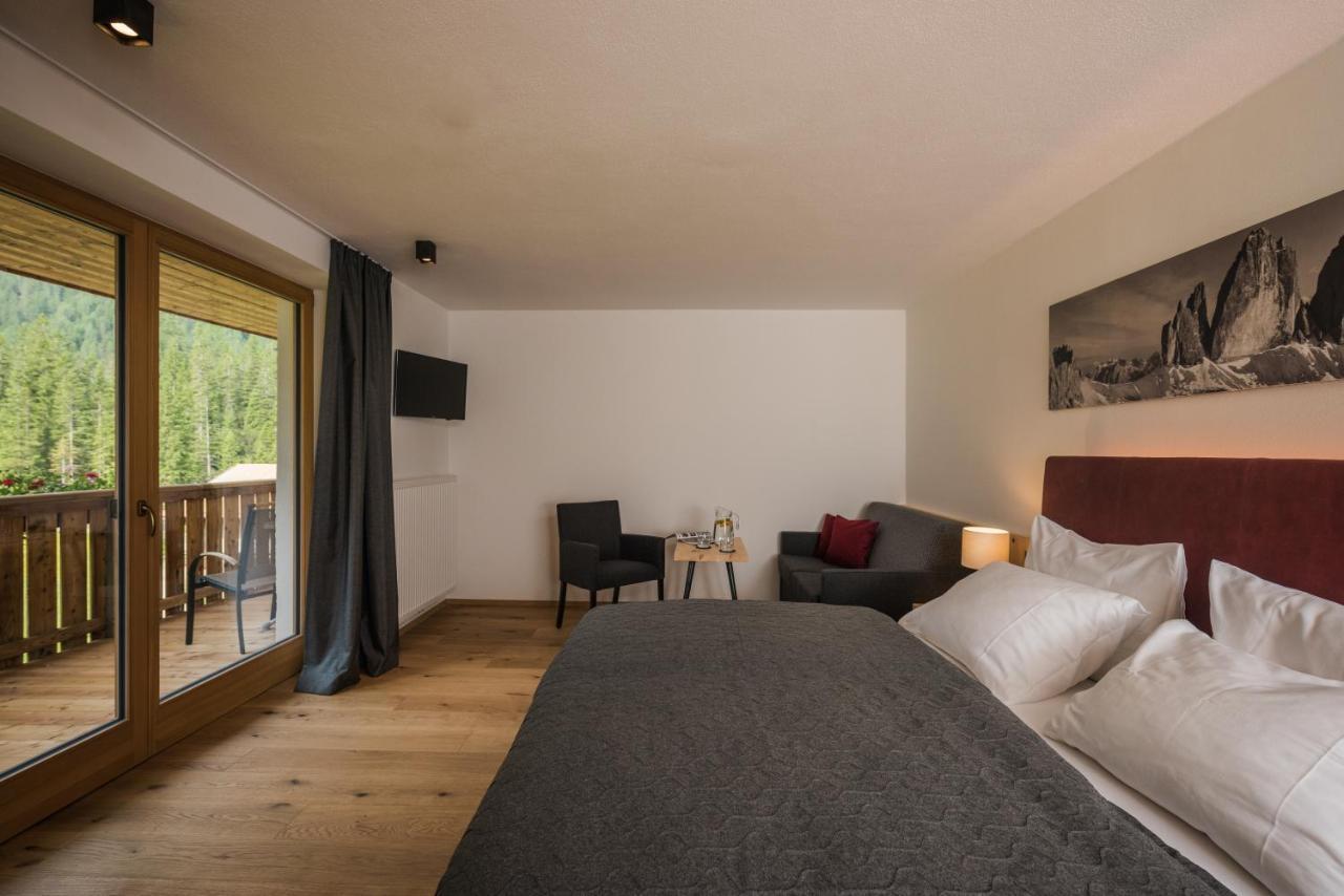 Hotel Dolomitenhof & Chalet Alte Post Сесто Экстерьер фото