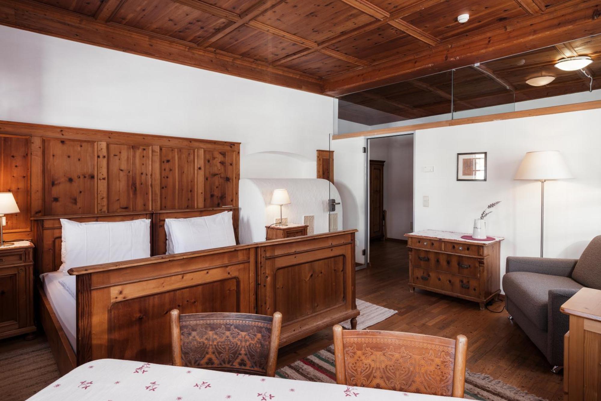 Hotel Dolomitenhof & Chalet Alte Post Сесто Экстерьер фото