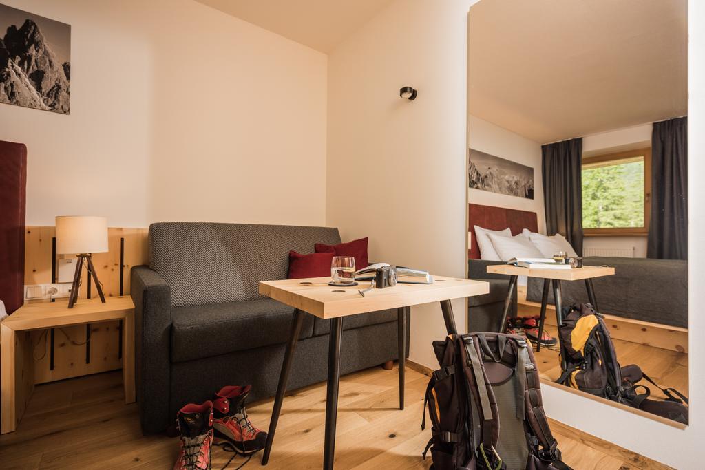 Hotel Dolomitenhof & Chalet Alte Post Сесто Экстерьер фото